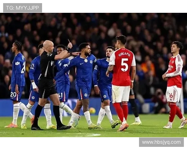 英超激战阿森纳2比1力克十人切尔西 英超激战阿森纳2比1力克十人切尔西
